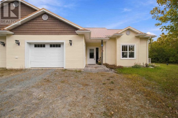 Units A & B 15 Maple Ridge Drive, White Point, NS, photo 3