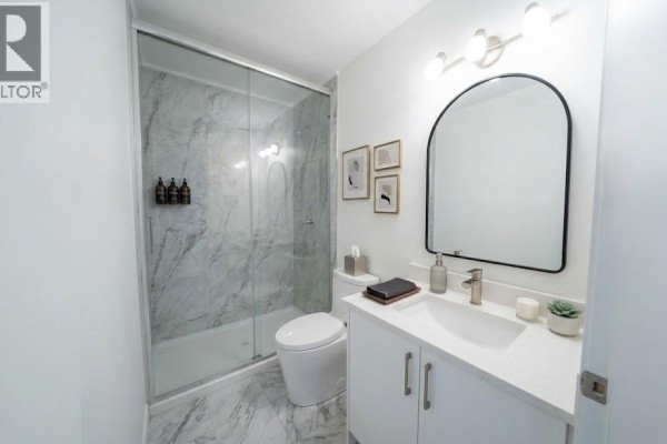 Up And Down 6560 Fleming Street, Vancouver, BC V5P3H2 Photo 5