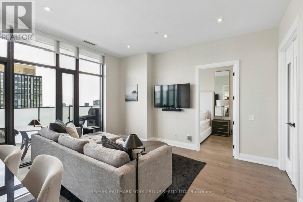 Primary Bedroom - Uph01 - 20 Lombard Street, Toronto, ON M5C0A7 Photo 4