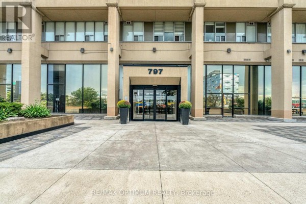 Kitchen - Uph211 - 797 Don Mills Road, Toronto, ON M3C1V1 Photo 3