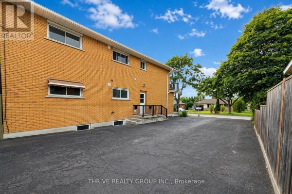 Upper - 1023 Eagle Drive, London South, ON N5Z3H4 Photo 3