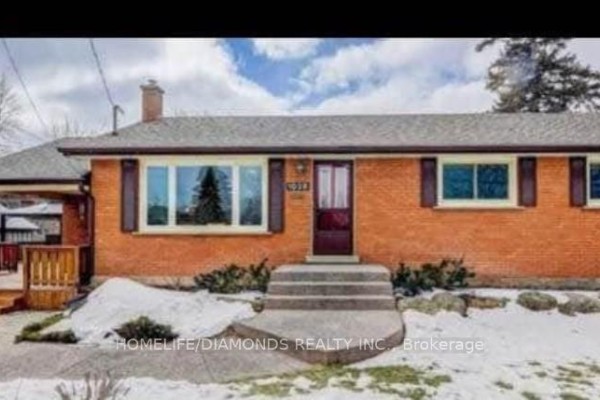 Upper - 1038 Glendor Avenue, Burlington