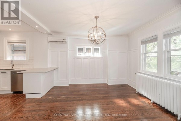 Upper - 11 Rose Park Crescent, Toronto, ON M4T1P8 Photo 5