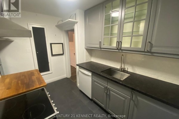 Bedroom - Upper - 1102 Avenue Road, Toronto, ON M5N2E3 Photo 5