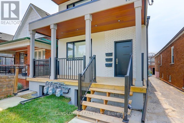 Primary Bedroom - Upper - 115 Livingstone Avenue, Toronto, ON M6E2L7 Photo 3