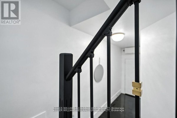 Upper - 1182 Ossington Avenue, Toronto, ON M6G3W1 Photo 4