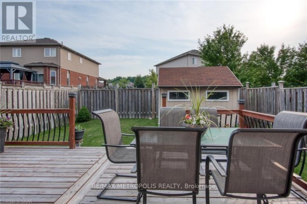 Upper - 1369 Old Zeller Drive, Kitchener, ON N2A0C6 Photo 3