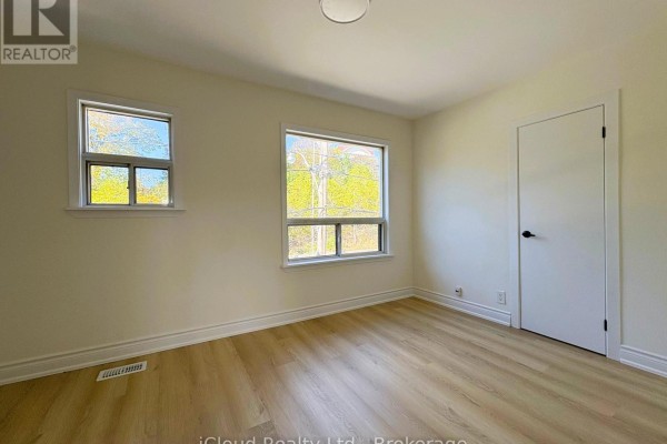 Bedroom 2 - Upper - 1373 Davenport Road, Toronto, ON M6H2H5 Photo 2