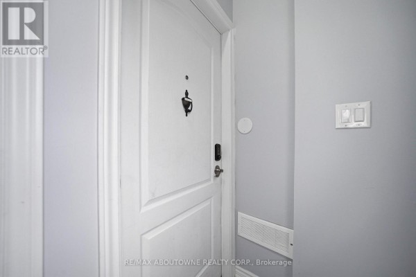 Upper - 146 Bankside Drive N, Kitchener, ON, photo 2