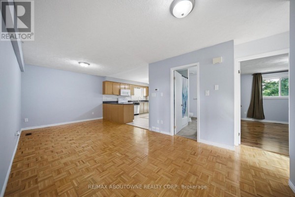 Primary Bedroom - Upper - 146 Bankside Drive N, Kitchener, ON N2N3E4 Photo 4