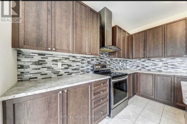 Upper - 153 Dance Act Avenue, Oshawa, ON L1L0H4 Photo 5