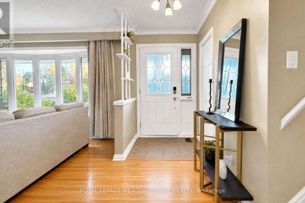 Kitchen - Upper - 158 Coronation Drive, Toronto, ON M1E2H5 Photo 3