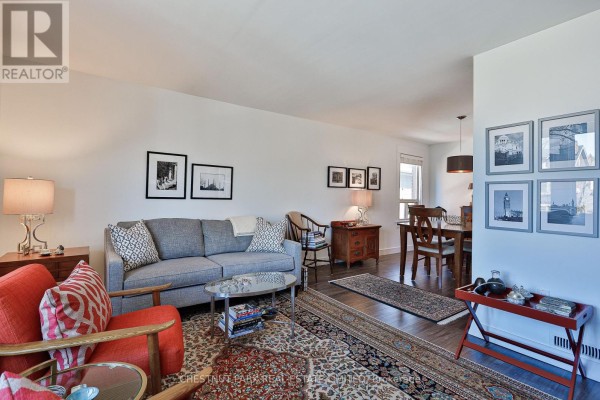 Upper - 159 Briar Hill Avenue, Toronto, ON M4R1H8 Photo 5