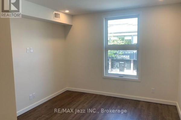 Upper - 16 Simcoe Street S, Oshawa, ON, photo 3