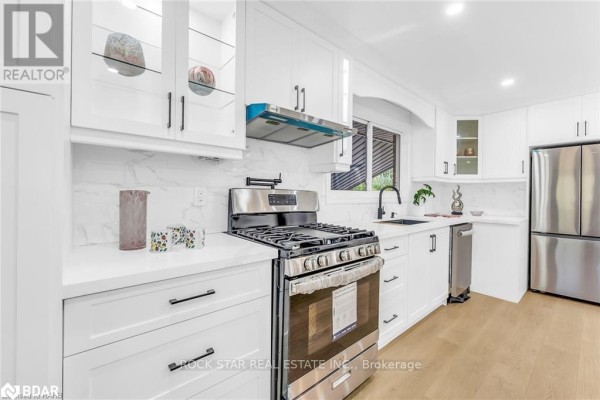 Upper - 170 Terrace Drive, Hamilton, ON L9A2Z1 Photo 4