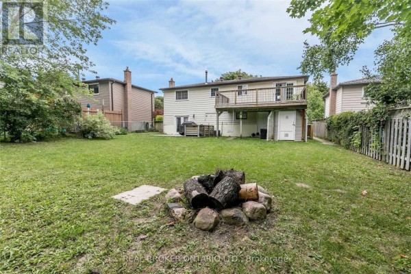 Upper - 18 Chippawa Court, Barrie, ON, photo 3