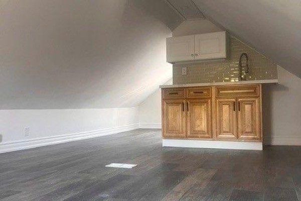 Bedroom - Upper - 181 Cedric Avenue, Toronto, ON M6C3X7 Photo 3