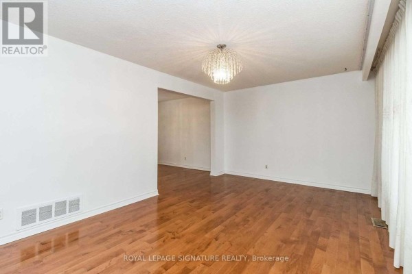 Bedroom 3 - Upper - 19 Starlake Drive, Toronto, ON M1G3C3 Photo 5