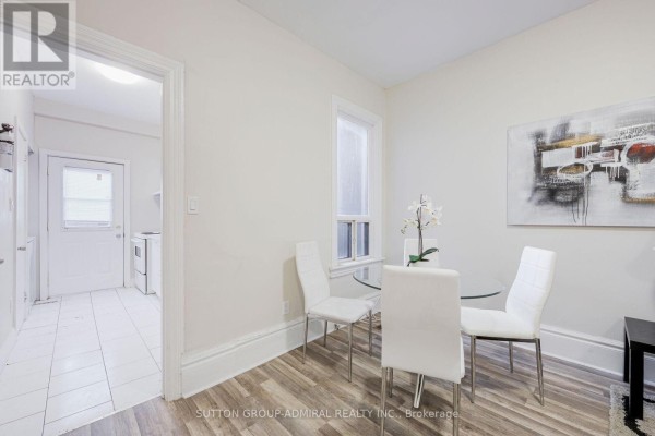 Bedroom 2 - Upper - 1934 Queen Street E, Toronto, ON M4L1H6 Photo 4