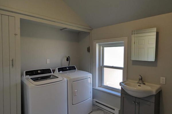 Primary Bedroom - Upper - 2 Huron Street, Kawartha Lakes, ON K9V2H2 Photo 3
