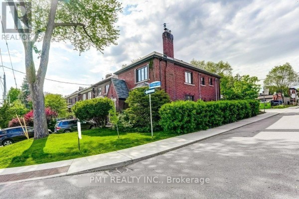 Upper - 2 Larkin Avenue, Toronto