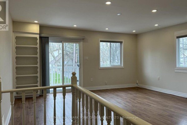 #upper - 210 Ways Bay Drive, Georgina, ON, photo 3