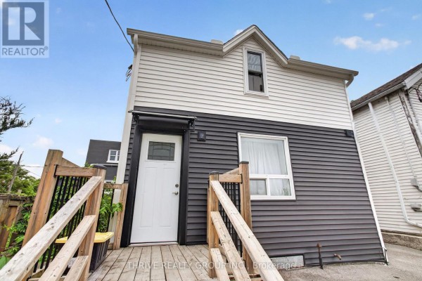 Upper - 211 Clarence Street, London East, ON N6B2J9 Photo 2