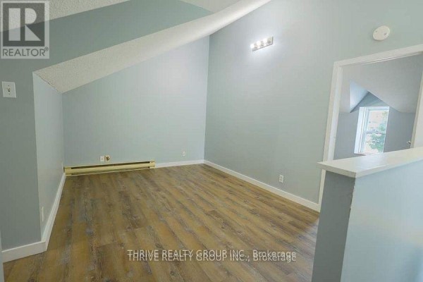 Upper - 211 Clarence Street, London East, ON N6B2J9 Photo 4