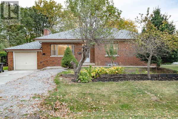 Dining room - Upper - 22 Carysfort Road, Toronto, ON M8Z4X2 Photo 2