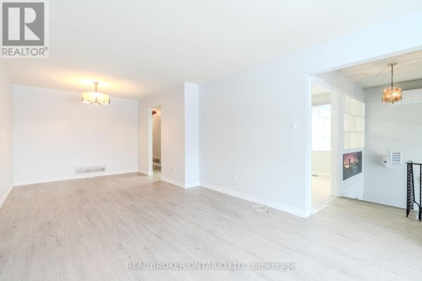 Bedroom 3 - Upper - 23 Lebos Road, Toronto, ON M2H2L8 Photo 5