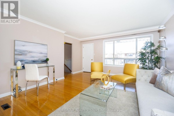 Eating area - Upper - 233 Hullmar Drive, Toronto, ON M3N2G2 Photo 4
