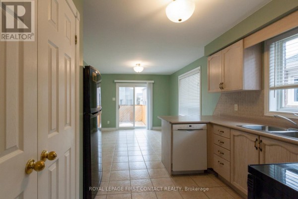 Bedroom - Upper - 238 Wessenger Drive, Barrie, ON L4N8R4 Photo 5
