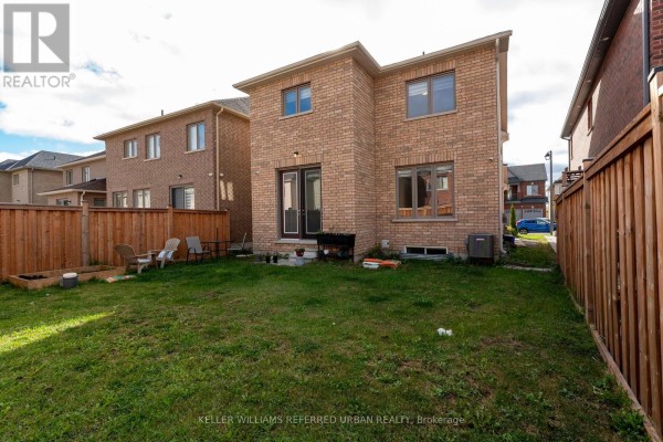 Family room - Upper - 2523 Orchestrate Drive, Oshawa, ON L1L0R3 Photo 5
