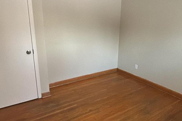 Bedroom 3 - Upper - 26 Glengarry Road, St  Catharines, ON L2T2V2 Photo 5
