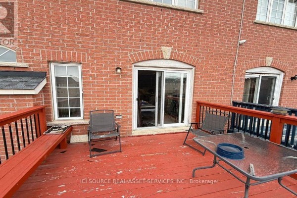 Upper - 26 Pefferlaw Circle, Brampton