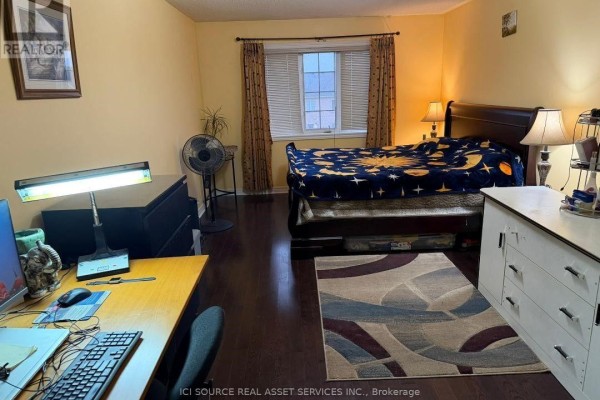 Bedroom 3 - Upper - 26 Pefferlaw Circle, Brampton, ON L6Y0K1 Photo 5