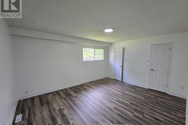Upper - 2636 Crystalburn Avenue, Mississauga, ON L5B2N8 Photo 5