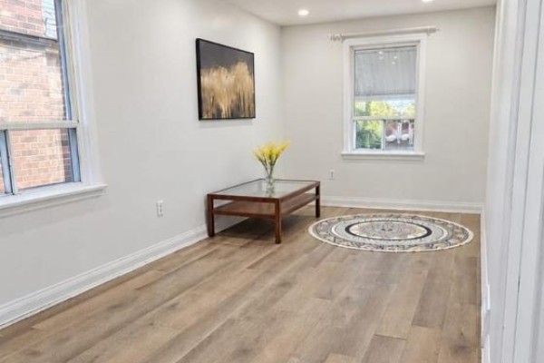 Bedroom 3 - Upper - 27 Inchcliffe Crescent, Toronto, ON M9P2N2 Photo 3