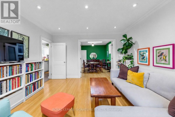 Bedroom 2 - Upper - 277 Wychwood Avenue, Toronto, ON M6C2T6 Photo 5