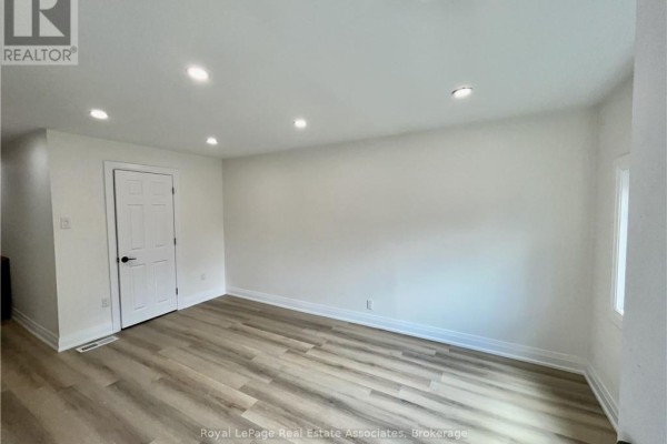 Bedroom - Upper - 289 Fairfield Avenue, Hamilton, ON L8H5H5 Photo 4