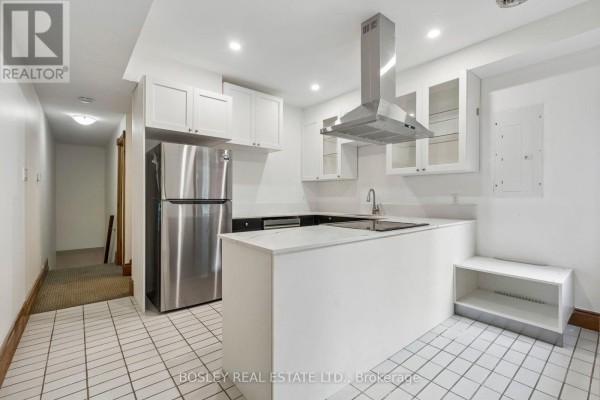 Laundry room - Upper - 297 Sumach Street, Toronto, ON M5A3K4 Photo 5
