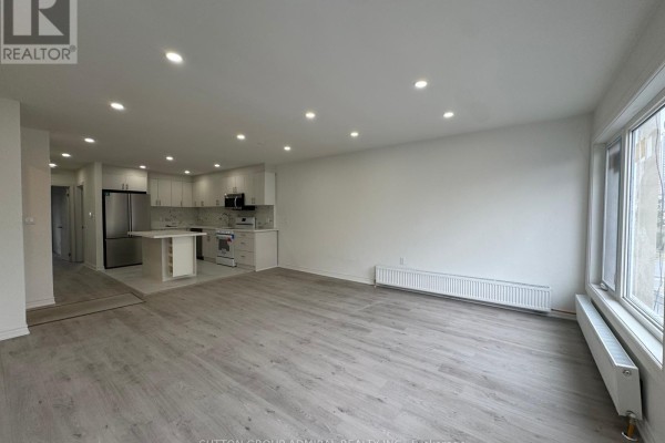 Upper - 2986a Dufferin Street, Toronto