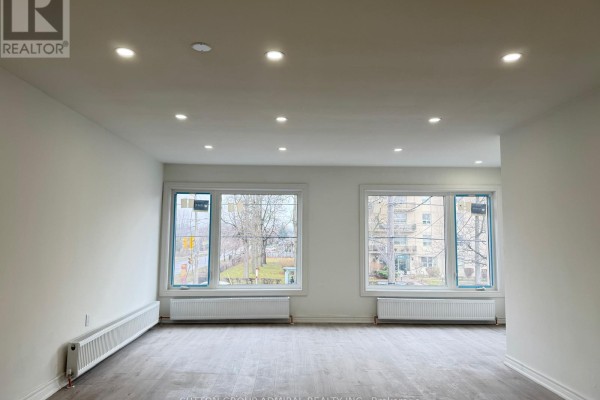 Upper - 2986a Dufferin Street, Toronto, ON M6B3T3 Photo 2