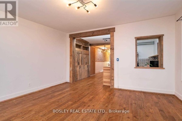 Bedroom 2 - Upper - 2994 Dundas Street W, Toronto, ON M6P1Z3 Photo 4