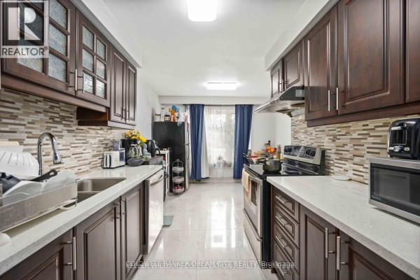 Upper - 3073 Ireson Court, Mississauga, ON L4T1N7 Photo 2