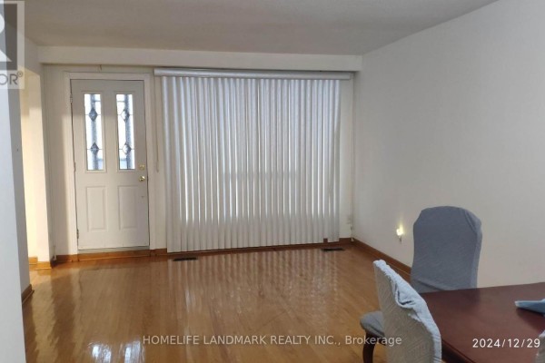 Dining room - Upper - 31 Pawnee Avenue, Toronto, ON M2H3C6 Photo 2