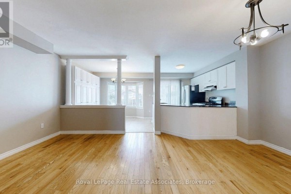 Primary Bedroom - Upper - 3285 Apricot Street, Mississauga, ON L5N8B1 Photo 4