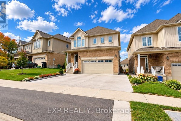 Living room - Upper - 355 Beechdrops Drive, Waterloo, ON N2V0E8 Photo 3