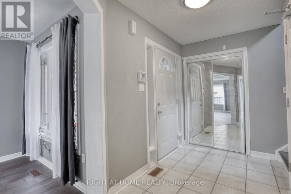 Family room - Upper - 37 Brockman Crescent, Ajax, ON L1T4B3 Photo 4