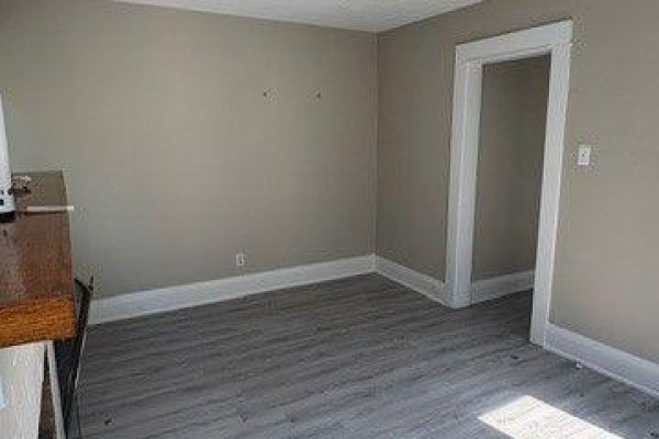 Bedroom - Upper - 370 Spadina Road, Toronto, ON M5P2V8 Photo 4